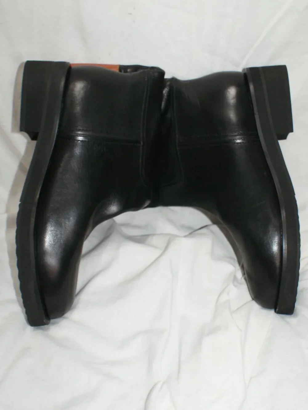 Aerosoles Medium Height 2-Tone Lug Sole Boots - size 8 - BRAND NEW
